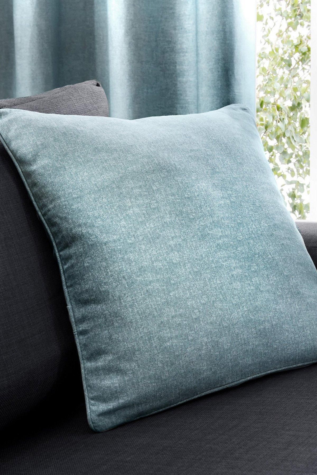 Fusion 'Sorbonne' Luxury Plain Dyed Filled Cushion 100% Cotton in Duck Egg Blue