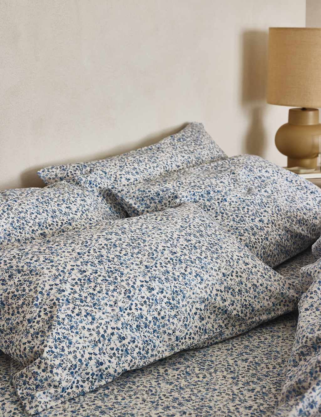Piglet In Bed 2 Pack Pure Cotton Mini Meadow Pillowcases Blue Mix