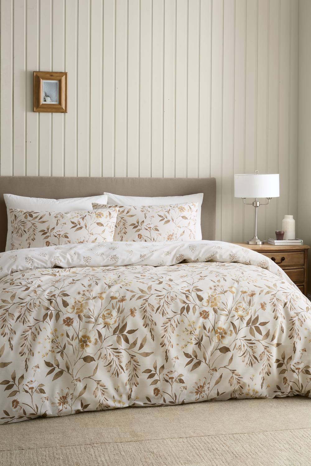 Catherine Lansfield Isadora Floral Reversible Duvet Cover Set in Natural
