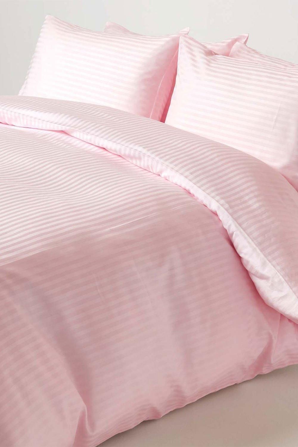 Homescapes Egyptian Cotton Stripe Duvet Cover & Pillowcase 330 TC in Pink