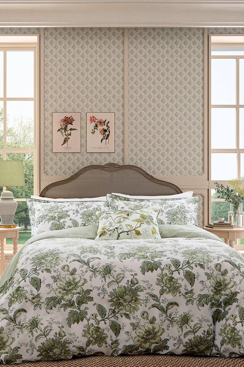 English Heritage 'English Garden Floral' Cotton Duvet Cover Set in Green