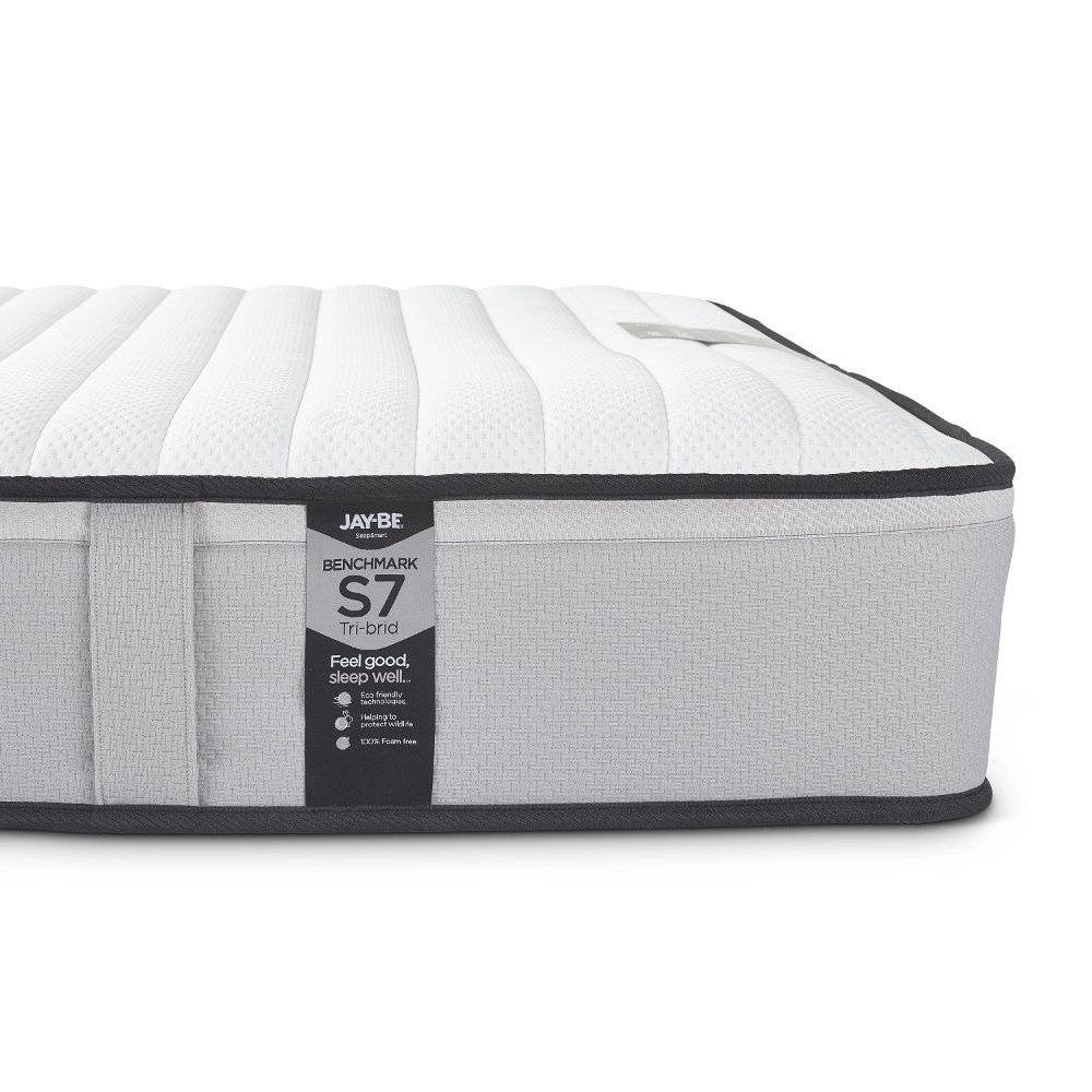 Jay-Be Benchmark S7 Tri-Brid Pocket Spring Mattress - 4ft Small Double (120 x 190 cm)