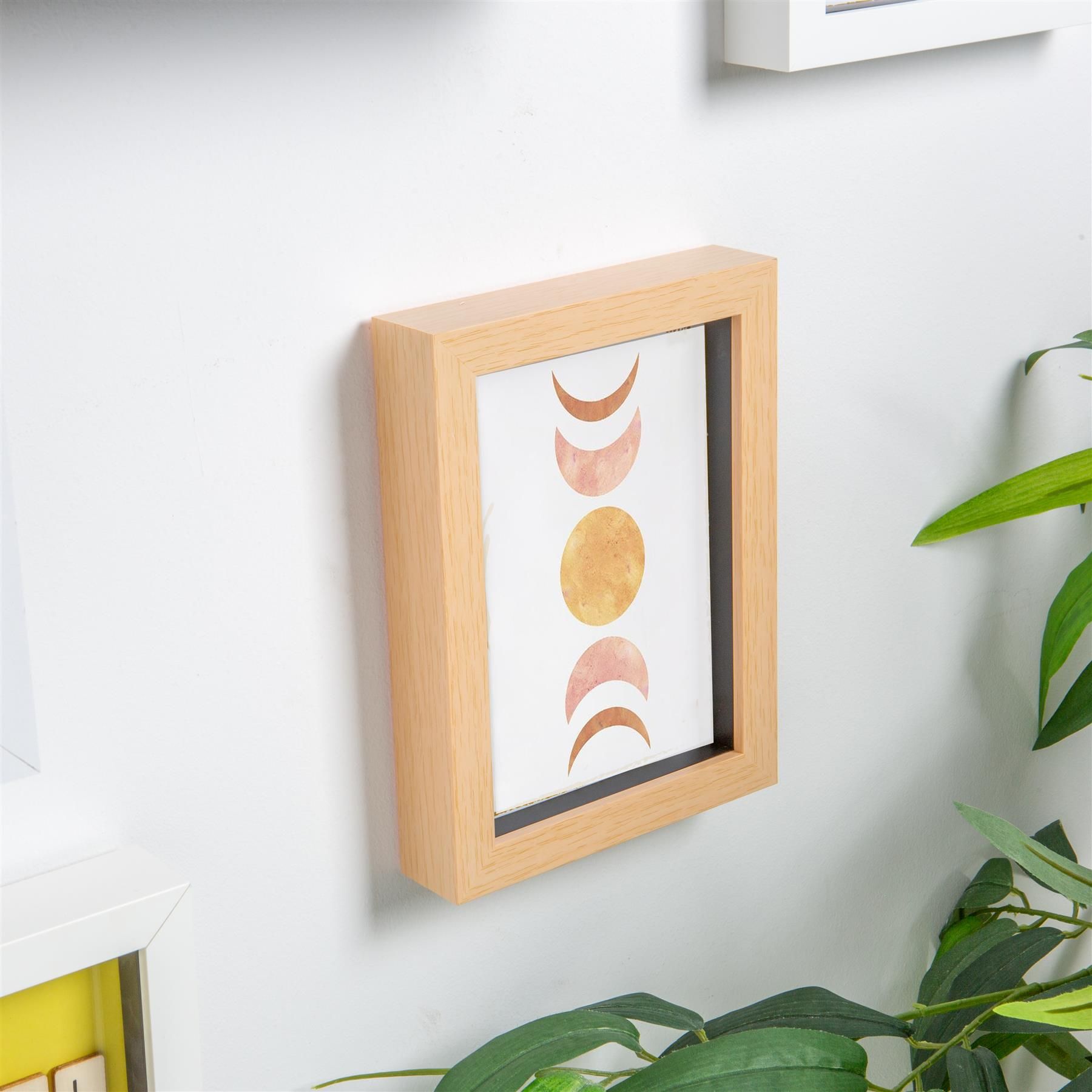 Nicola Spring 3D Box Photo Frame - 5 x 7" in Light Brown 6
