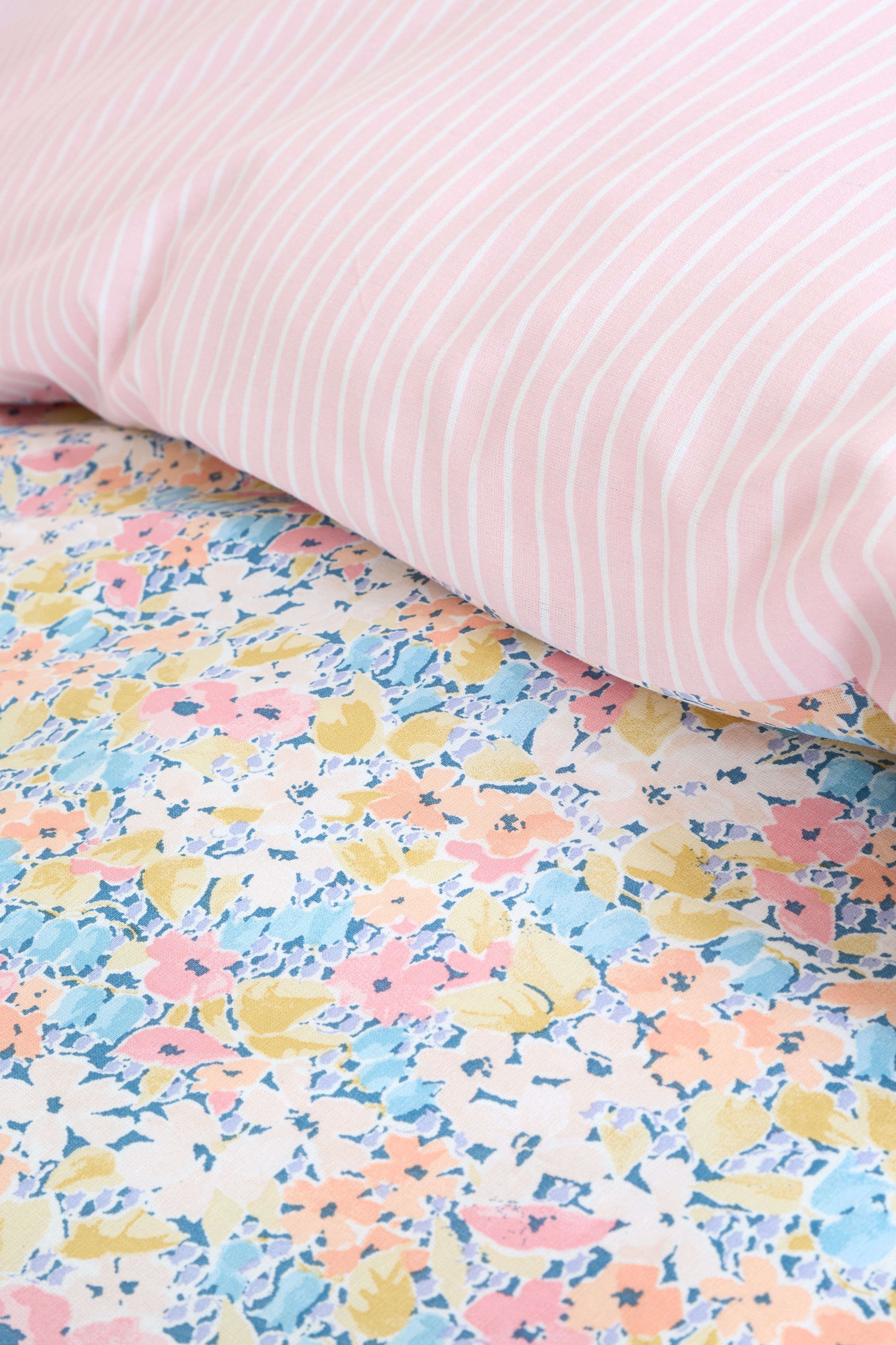 Catherine Lansfield 'Darcy Floral' Reversible Duvet Cover Set in Pink 4