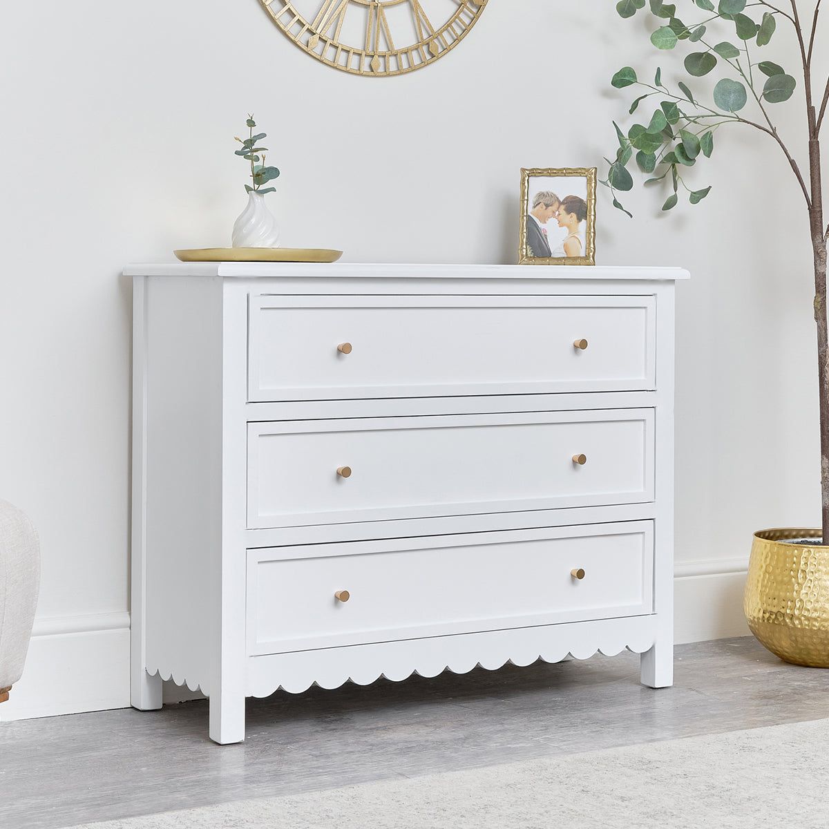 Melody Maison Large Scalloped 3 Drawer Chest Of Drawers - Staunton White Range