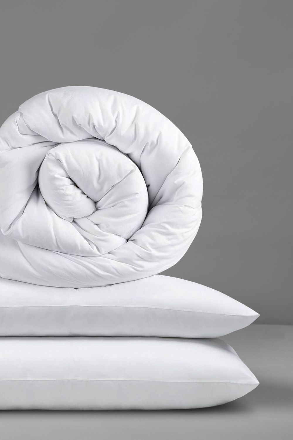 Slumberdown Made For You Two Duvet 4.5/10.5 Tog Duvet With 2 Pillows in White