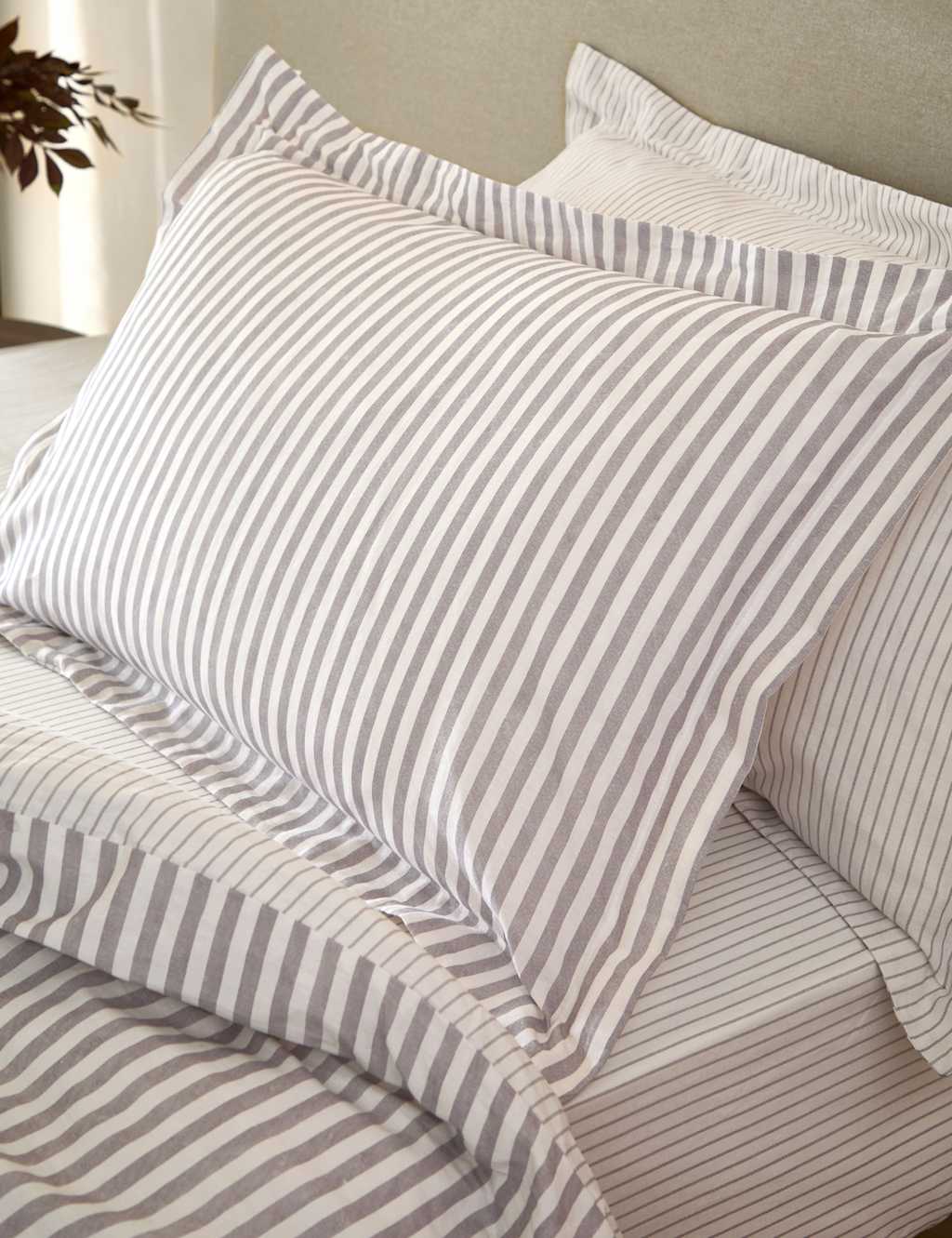 YARD 2 Pack Pure Cotton Hebden Stripe Pillowcases Purple Mix