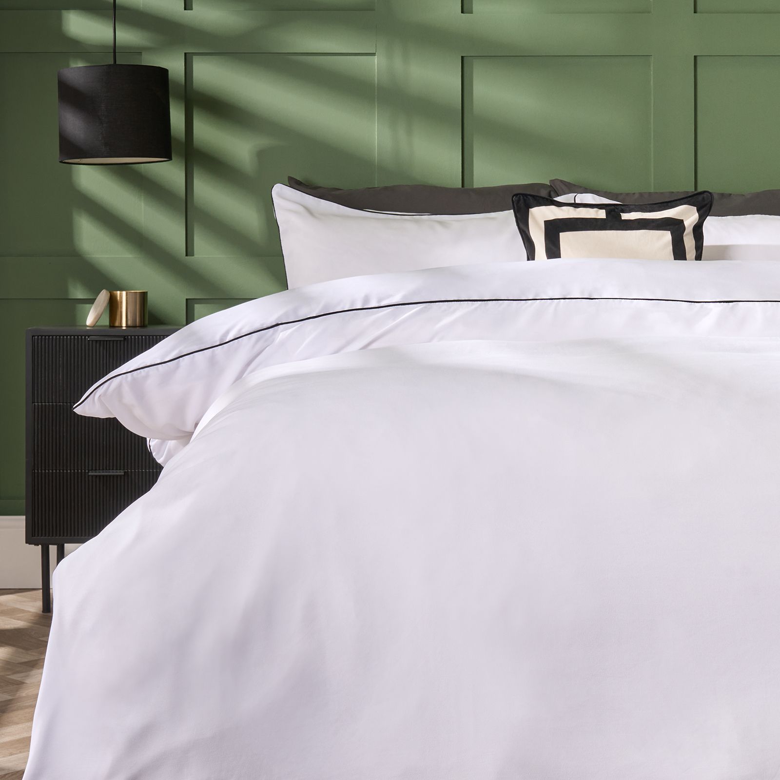 OHS Piped Edge Bedding Set Soft Duvet Cover with Pillowcase in White
