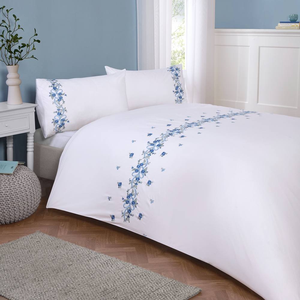 Rapport Home Floral Ribbon Polycotton Duvet Cover Bedding Set With Pillowcase in White