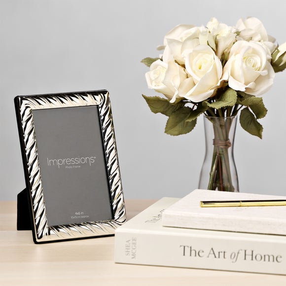Impressions Silver Plated Swirl Textured Photo Frame