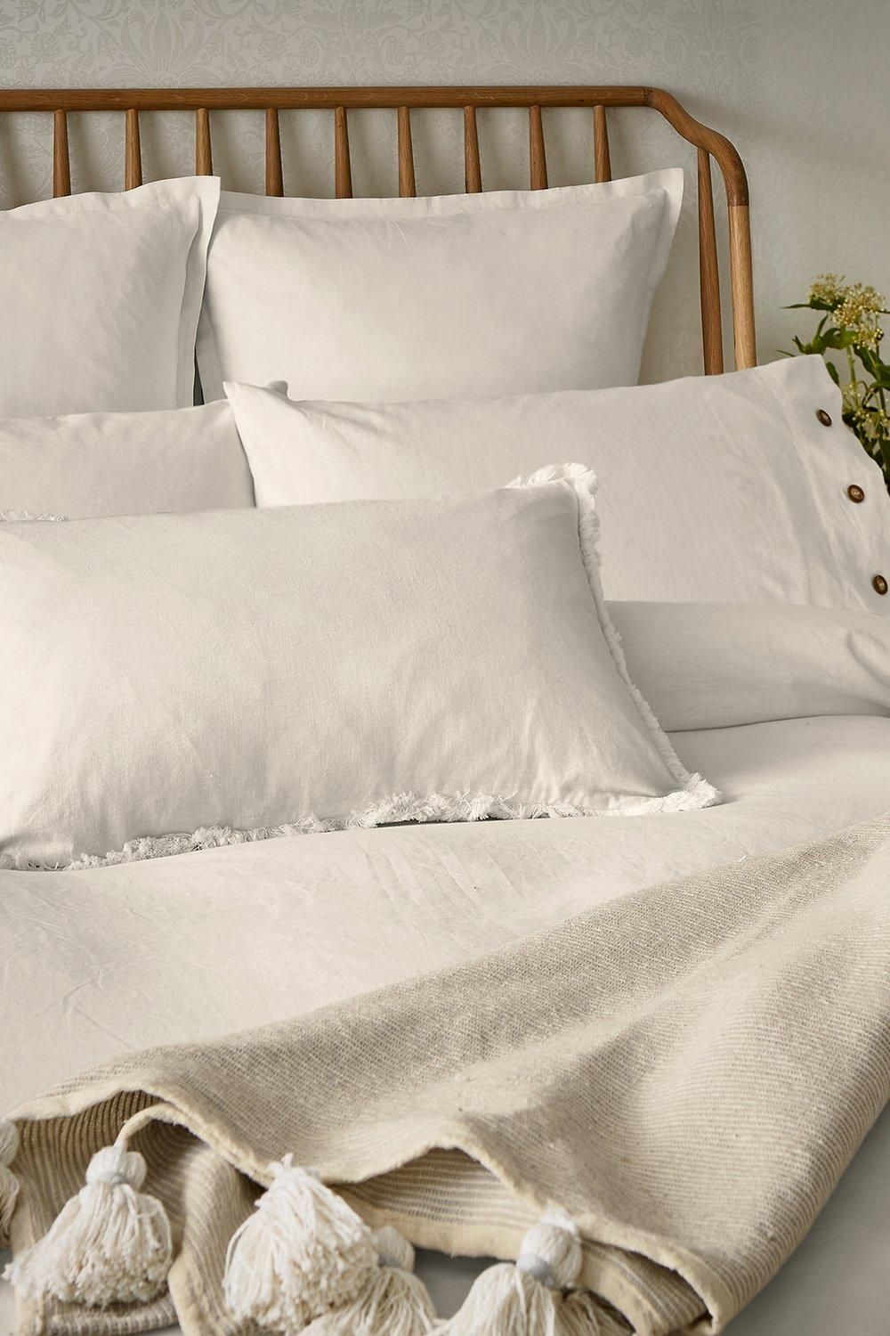 Morris & Co 'Pure Linen Cotton' Square Pillowcase in White 3