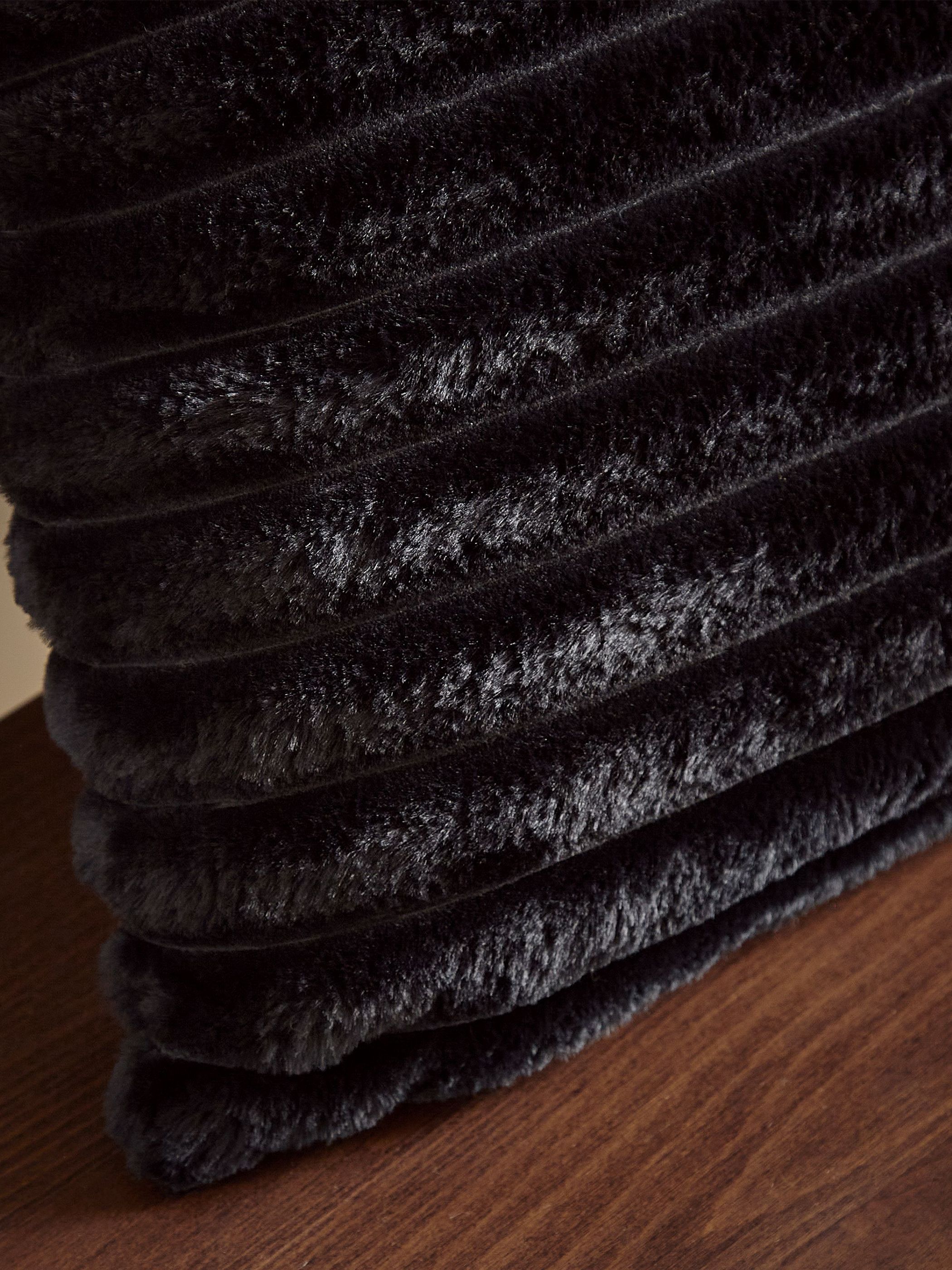 Catherine Lansfield 'Cosy Ribbed' Cushion in Black 2
