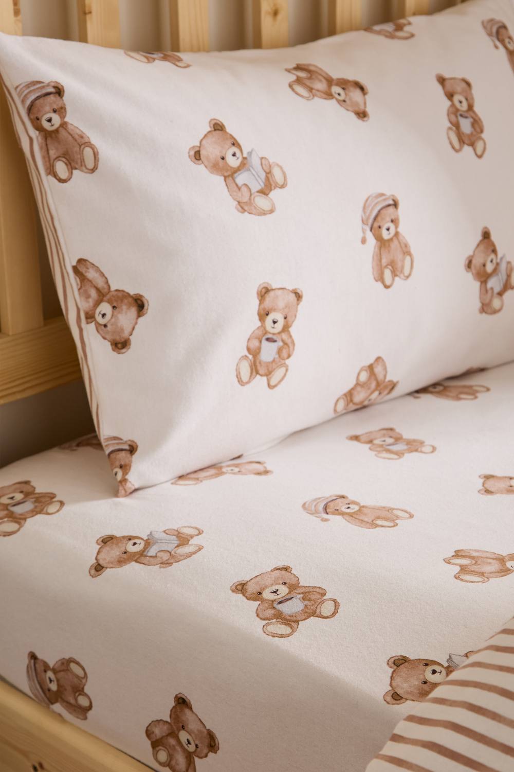 Catherine Lansfield 'Brushed Teddy Bear' Cotton Fitted Sheet in Cream