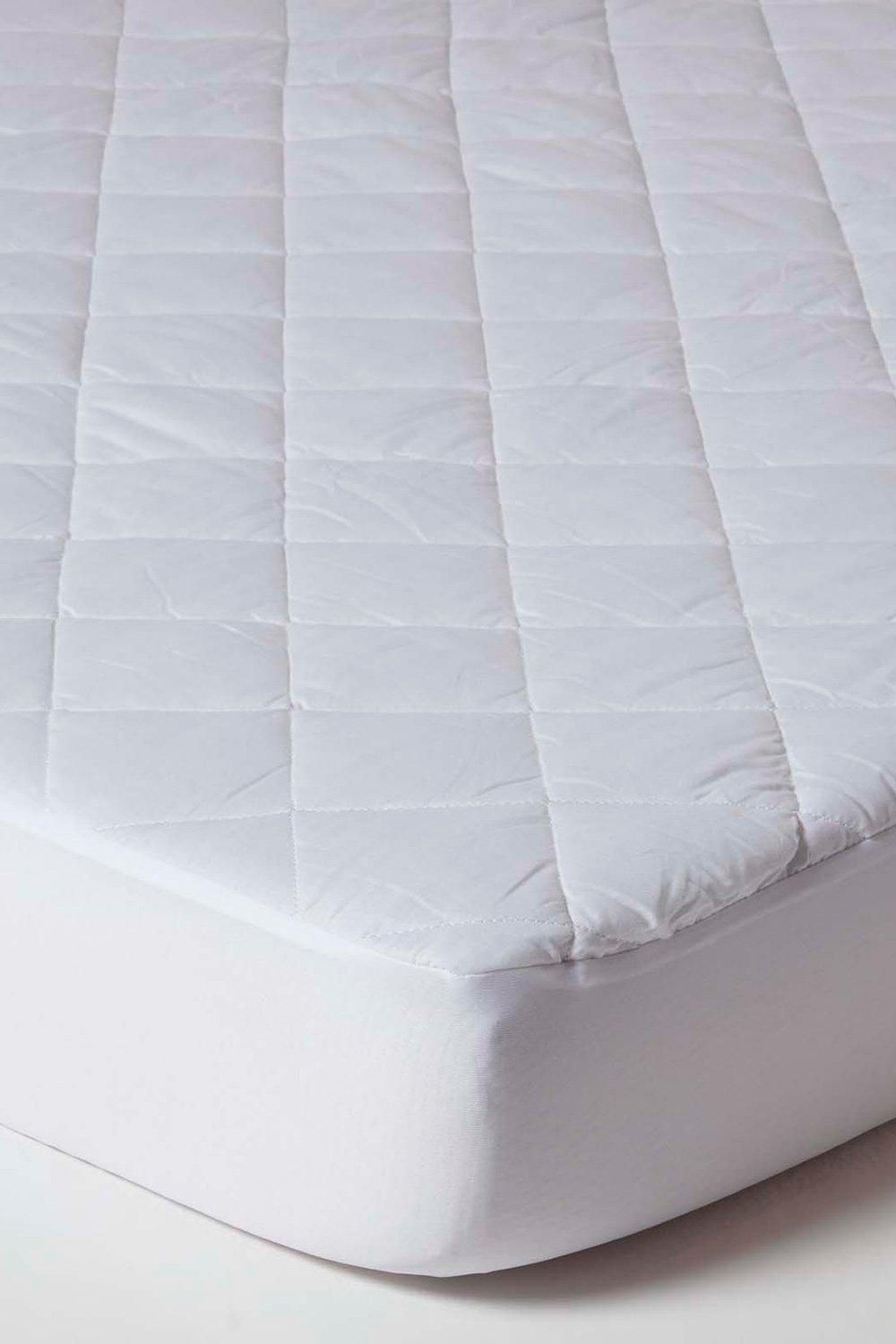 Homescapes Quilted Waterproof Mattress Protector Euro Size in White