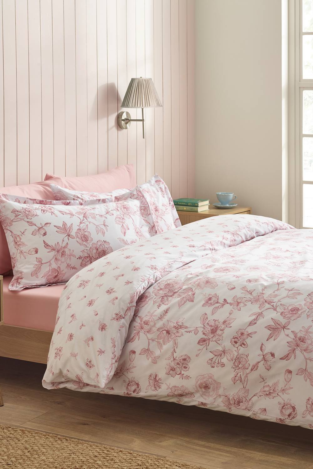 Catherine Lansfield 'Mirabelle Floral' Reversible Duvet Cover Set in Pink