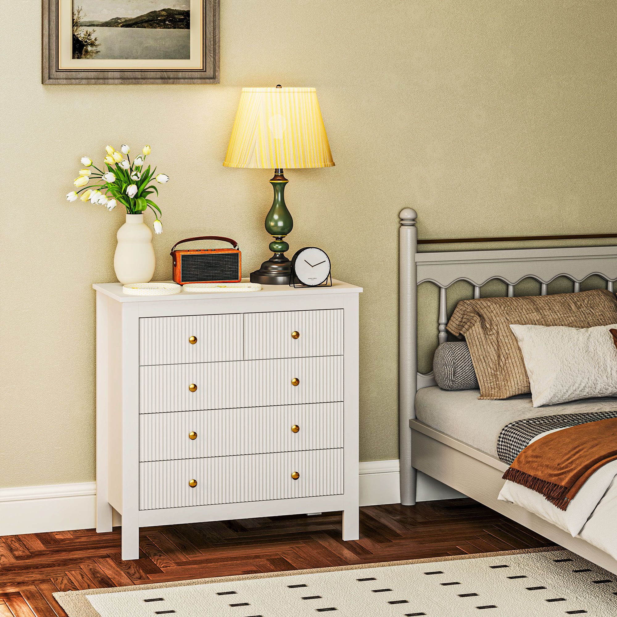 HOMCOM Fluted Bedroom Chest of Drawers w/ 5 Drawers Gold Tone Handles in White
