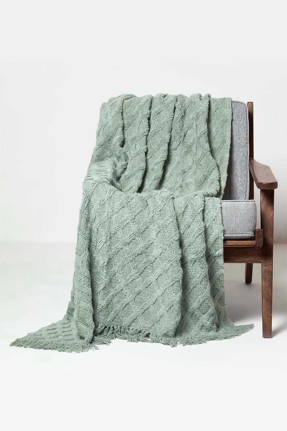 Homescapes Diamond Cotton Tufted Throw in Green