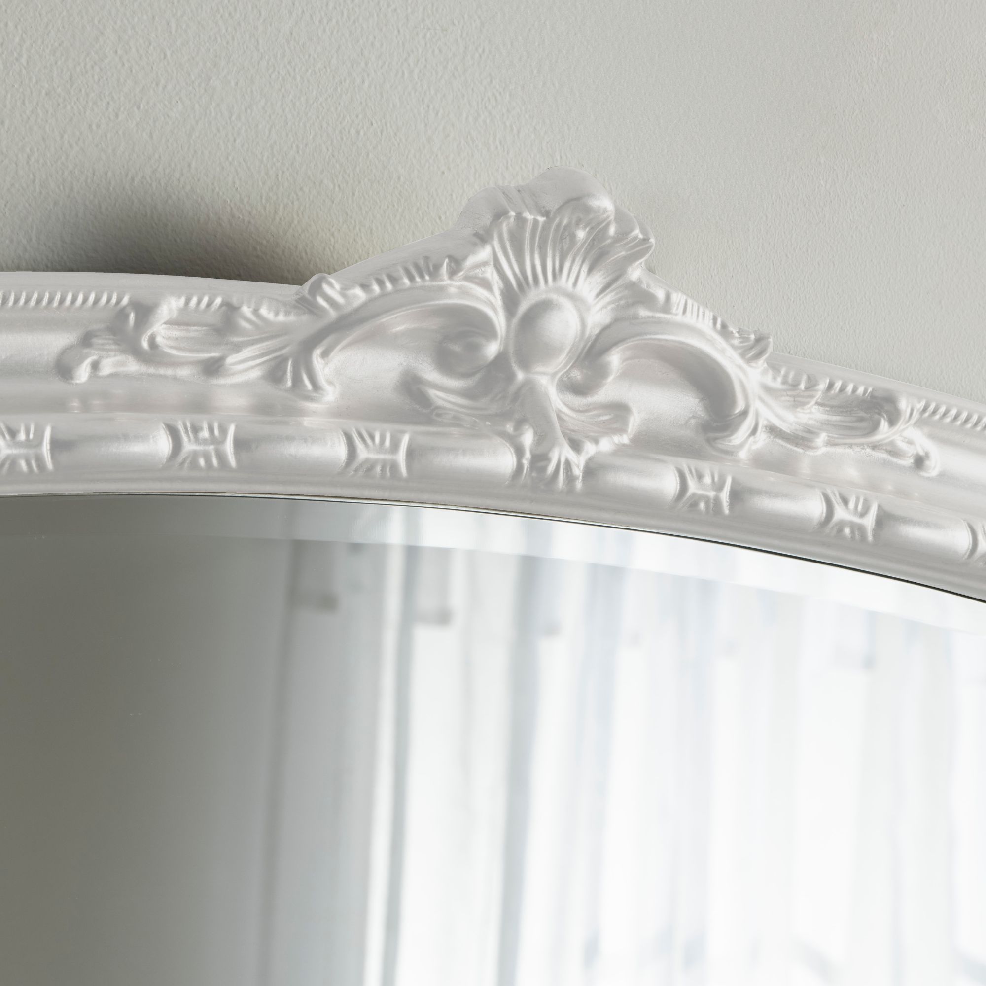 Yearn Mirrors Overmantle Mirror Arched 127(w) x 89cm(h) Victorian Mirror in White 5