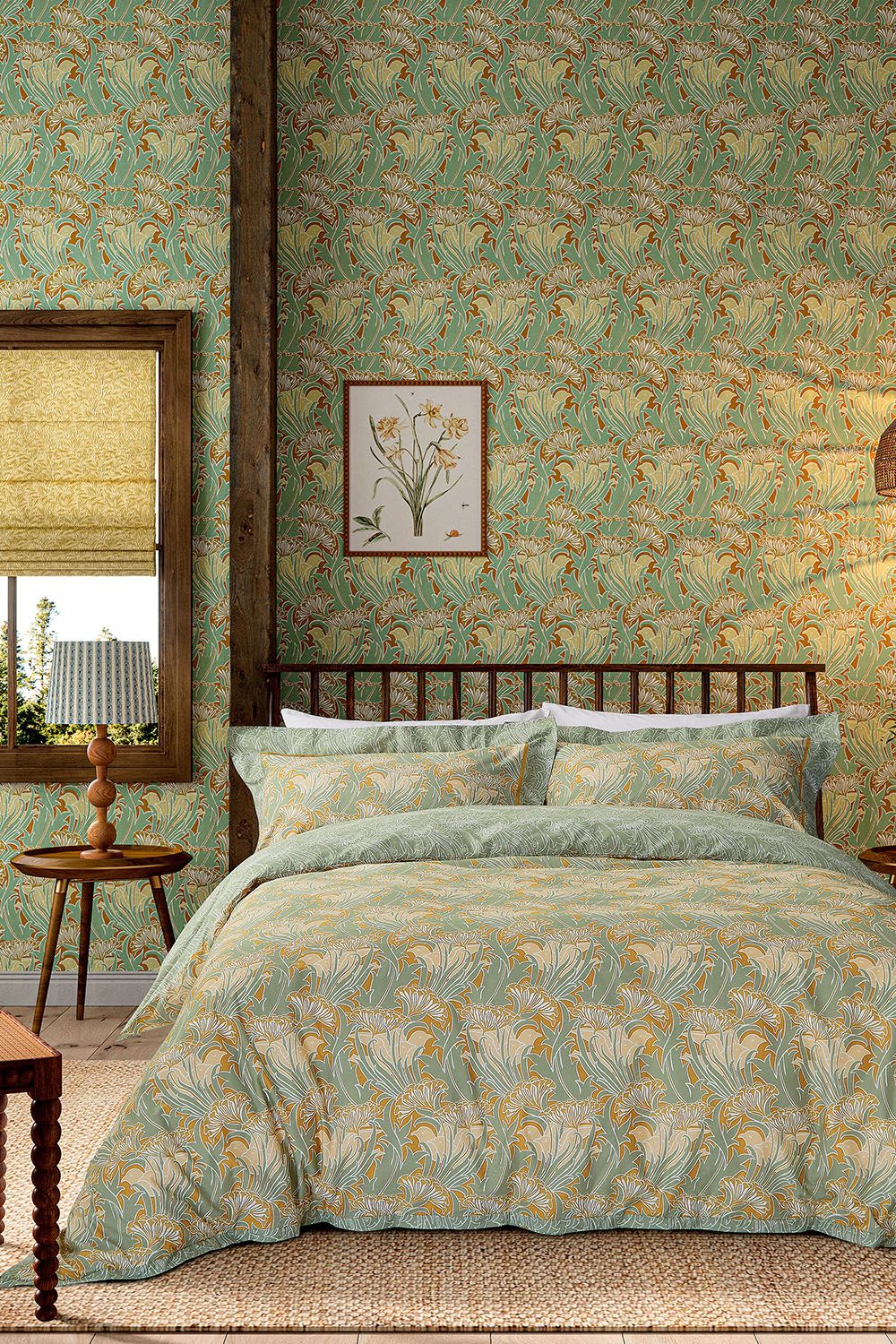 Morris & Co 'Laceflower' Cotton Duvet Cover Set in Green