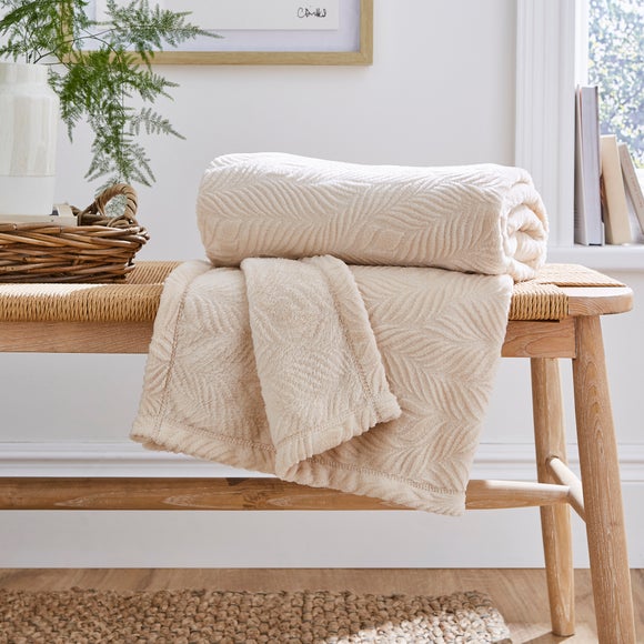 Leila Leaf Fleece Throw Blanket