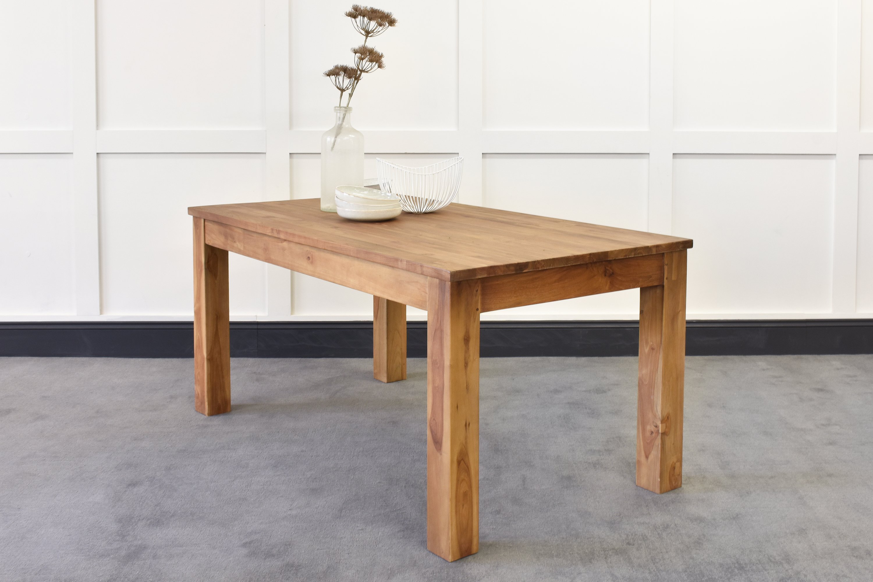 Lifestyle Dining Table