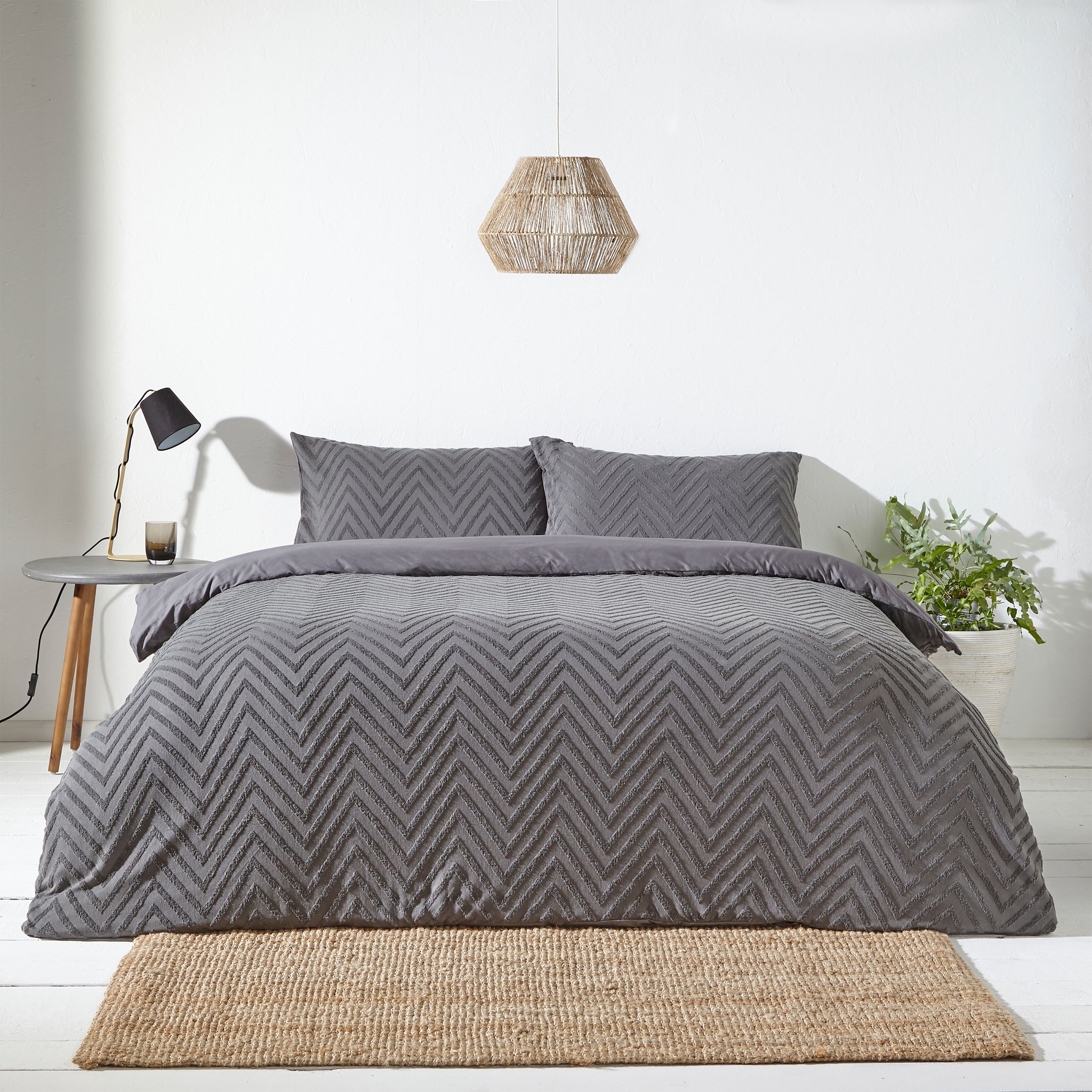 Yard Zig Zag Tufted Geometric 100% Cotton Duvet Cover Set in Charcoal