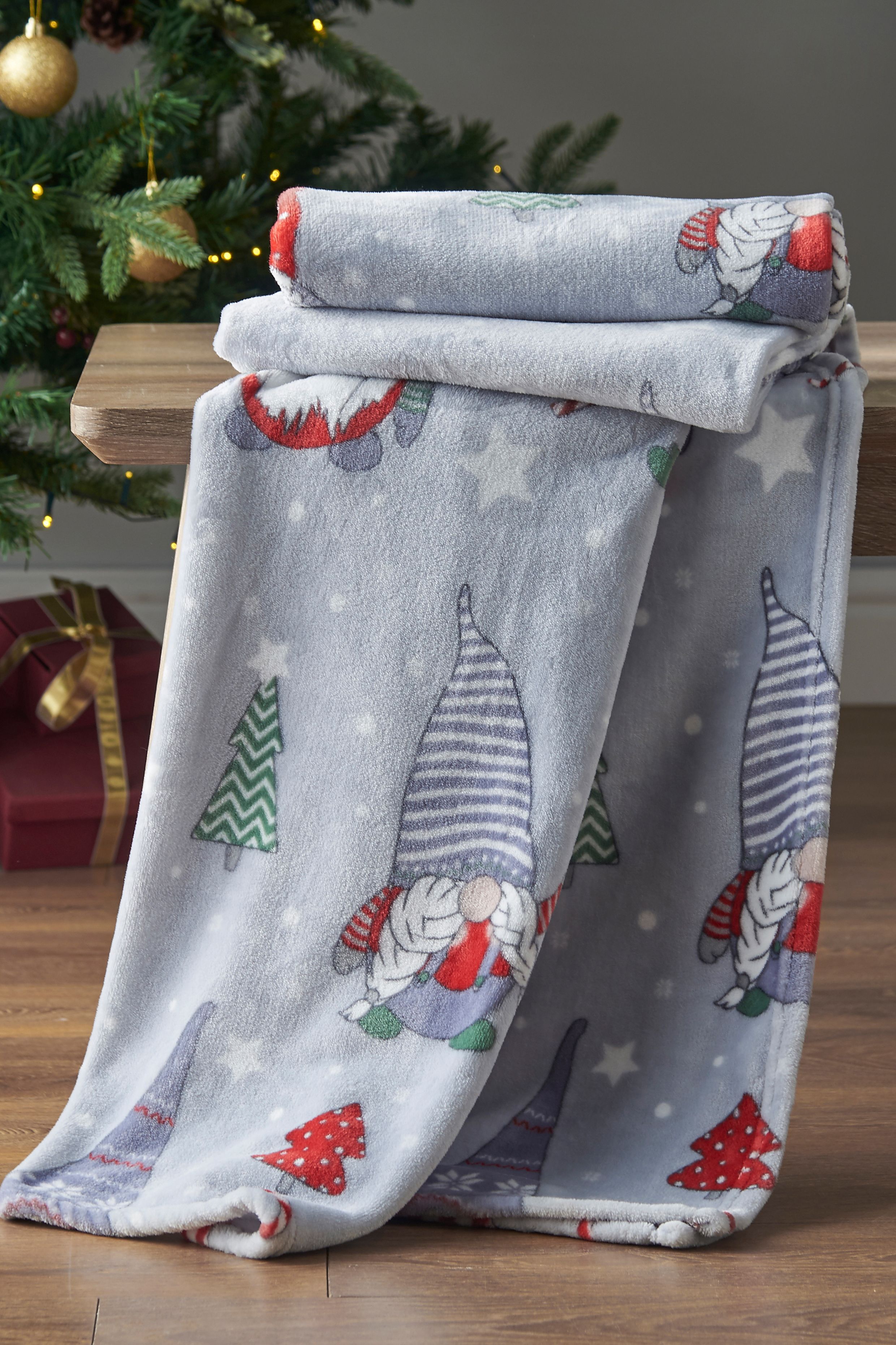 Catherine Lansfield 'Christmas Gnomes' Blanket Throw in Grey