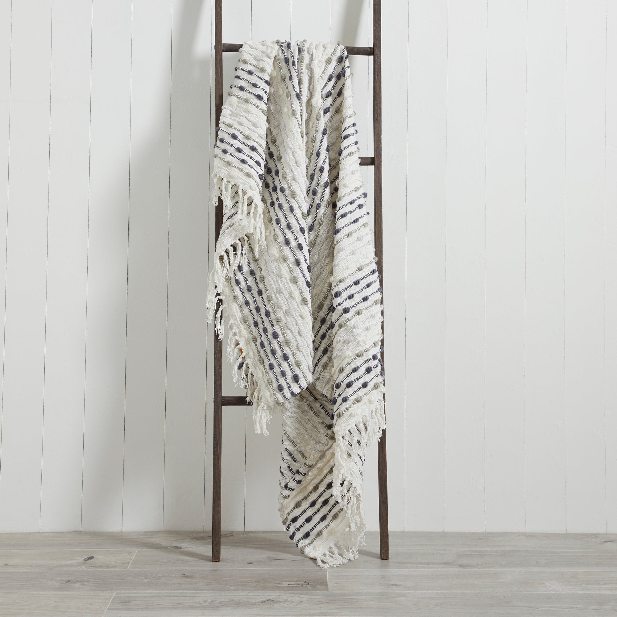 furn. Dhadit 130cm x 150cm Throw Blanket