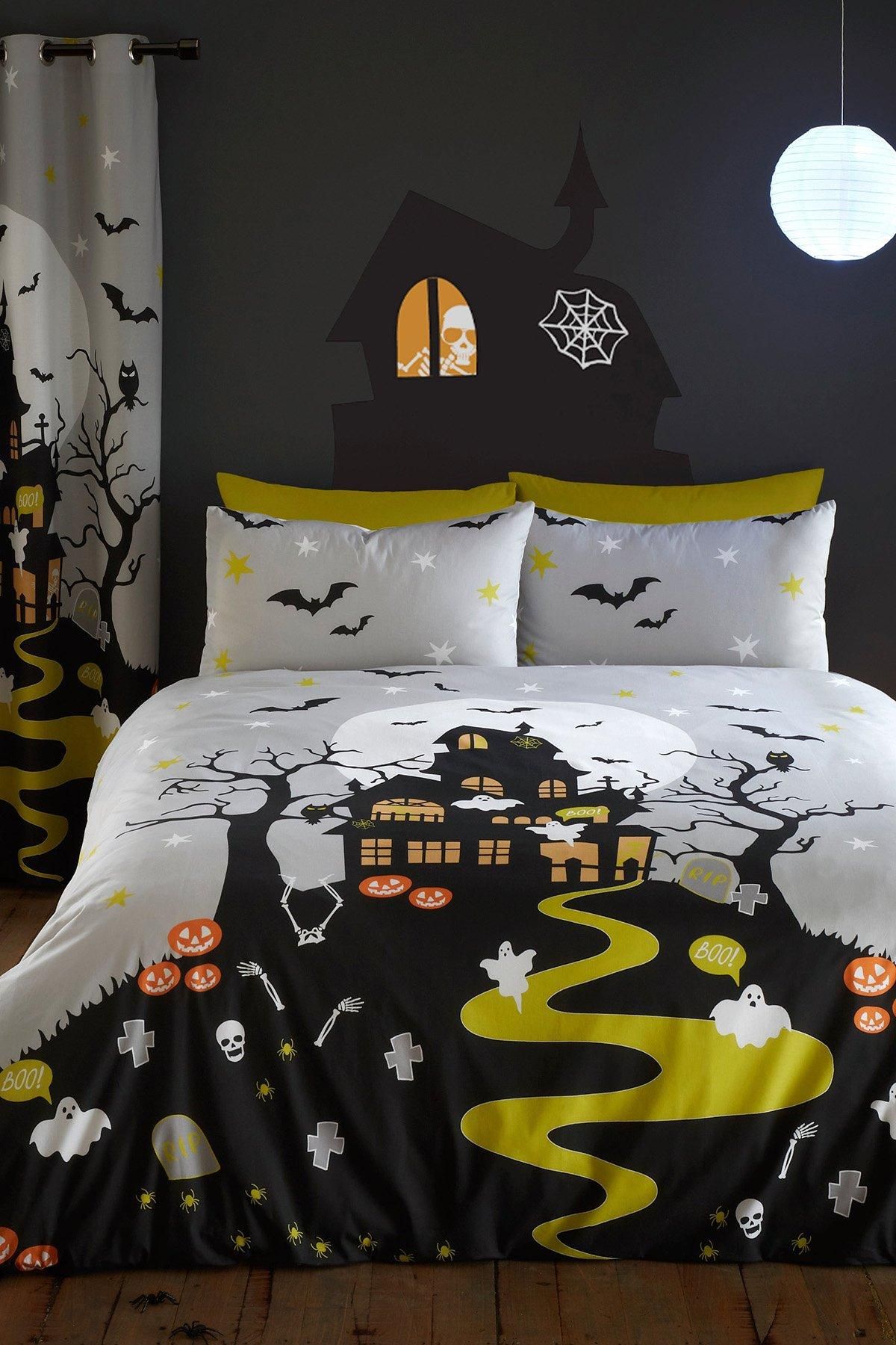 Bedlam 'Haunted House' Glow in the Dark Halloween Duvet Cover Set in Grey