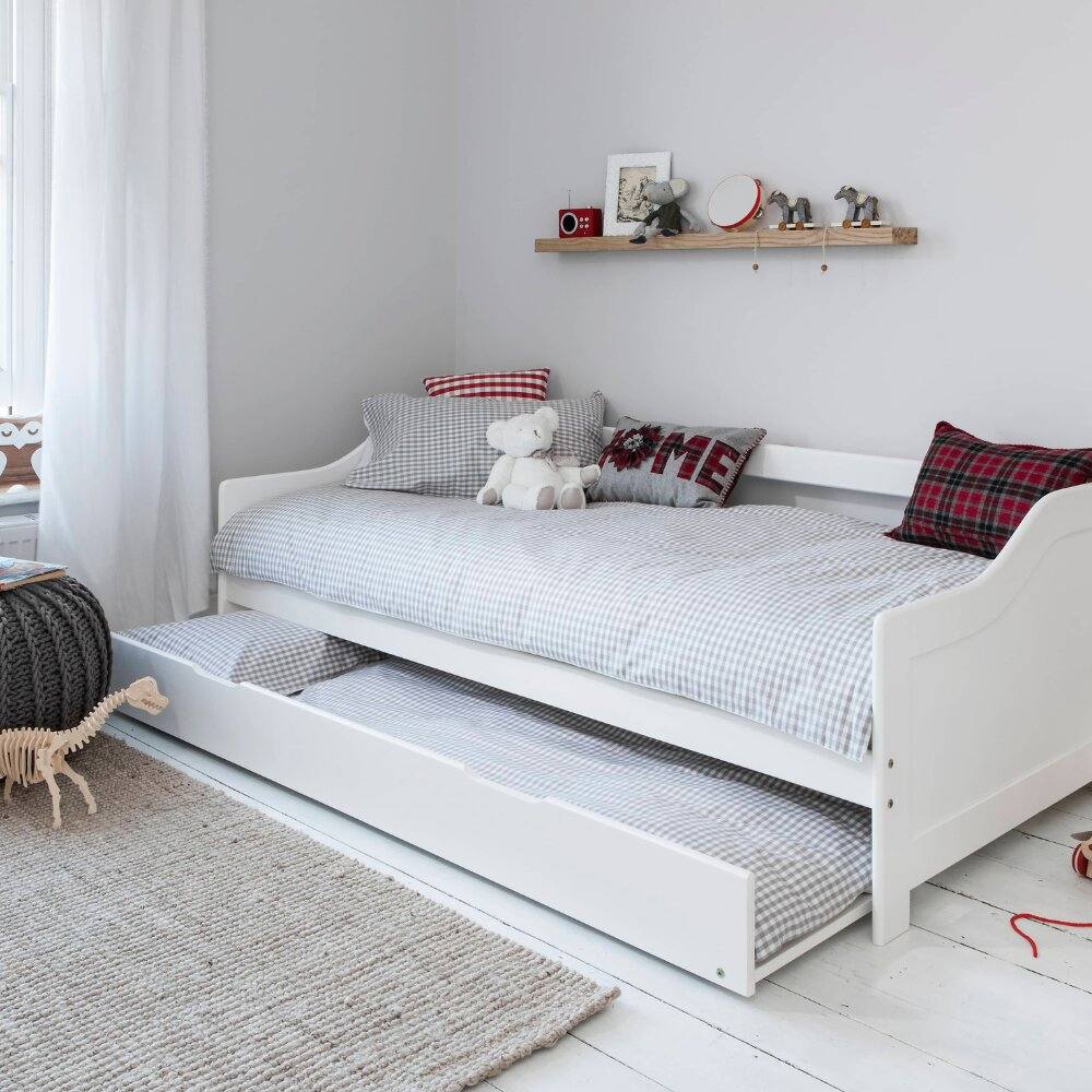 Nöa and Nani Hove Day Bed with Pullout Trundle in White