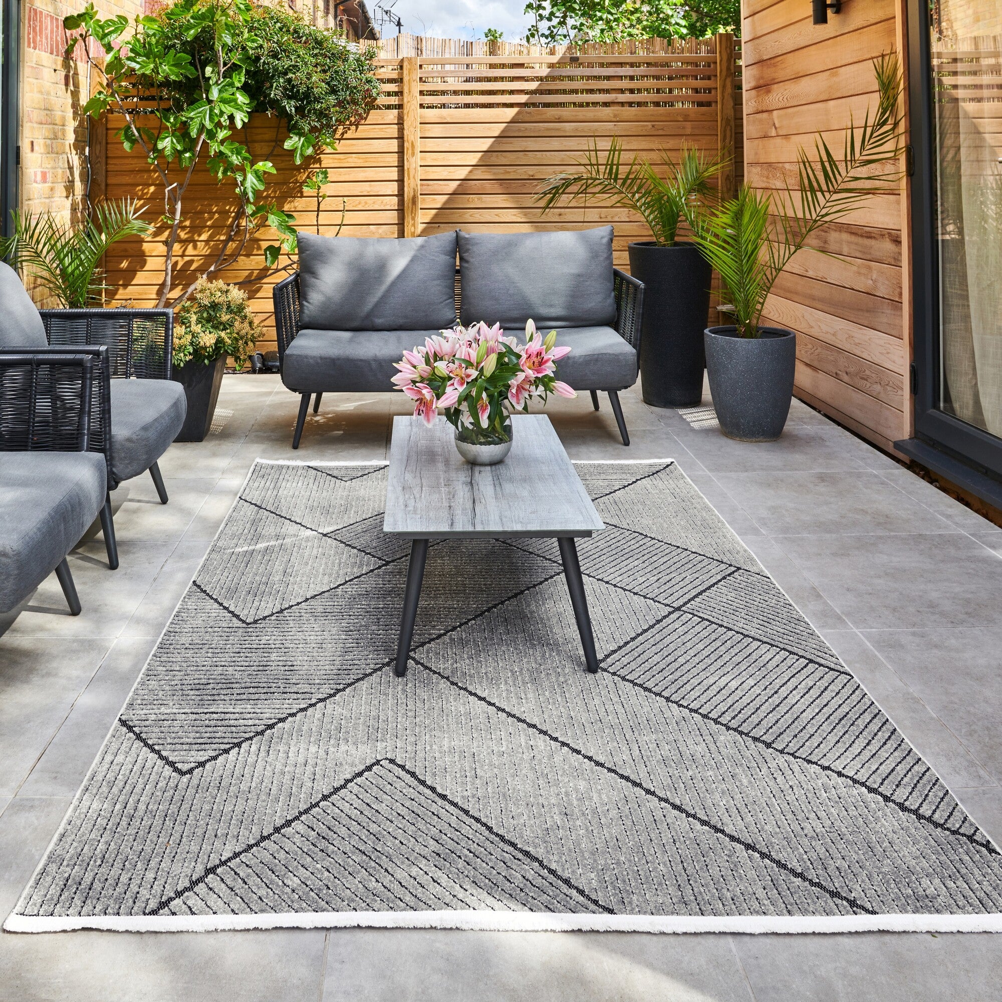 Jazz Chevron Indoor Outdoor Rug Jazz Grey