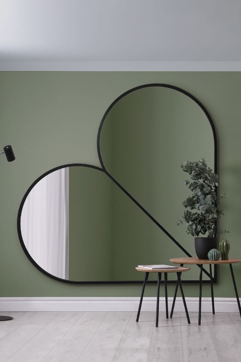 MirrorOutlet Black Metal Framed Heart Shaped Wall Mirror 71" X 71" (180CM X 180CM) 5