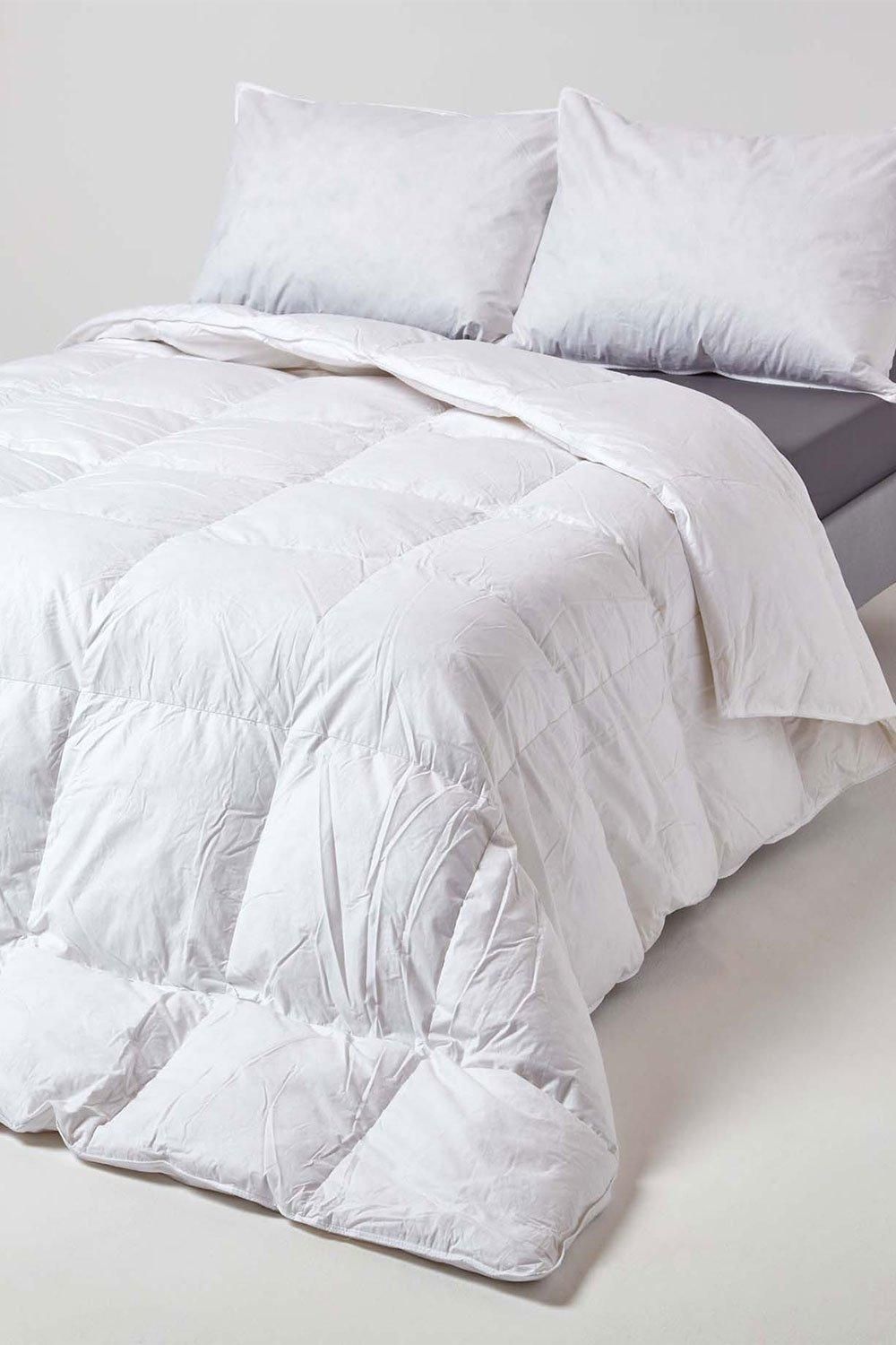 Homescapes Goose Feather & Down 13.5 Tog Winter Duvet in White