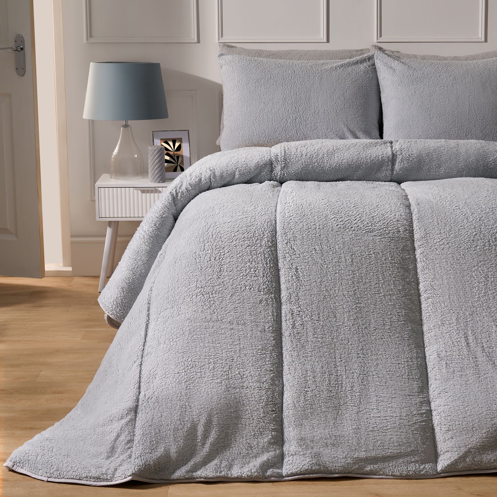 OHS Teddy Fleece 10.5 TOG Coverless Duvet with Pillowcase Bedding Set in Silver