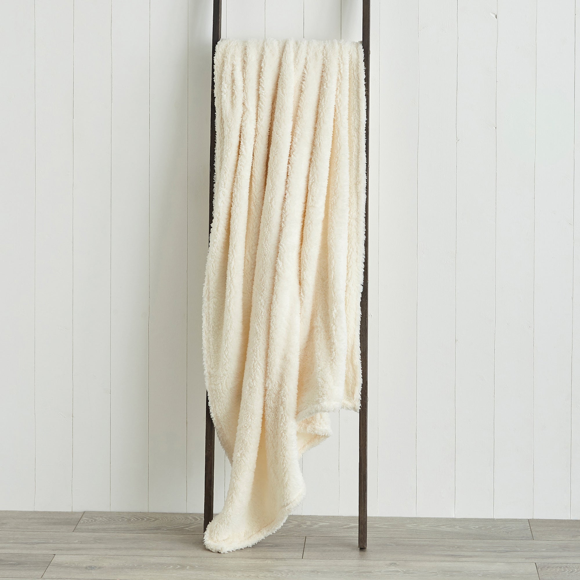 Teddy Bear Throw Cream