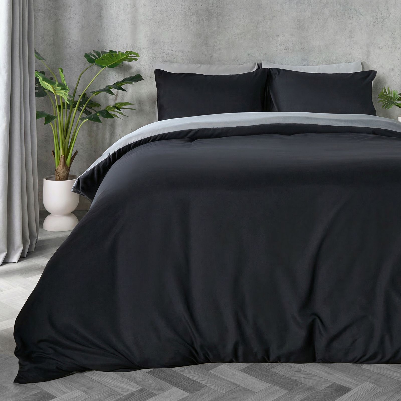 OHS Plain Dyed Reversible Duvet Cover Cover with Pillowcase Set in Black
