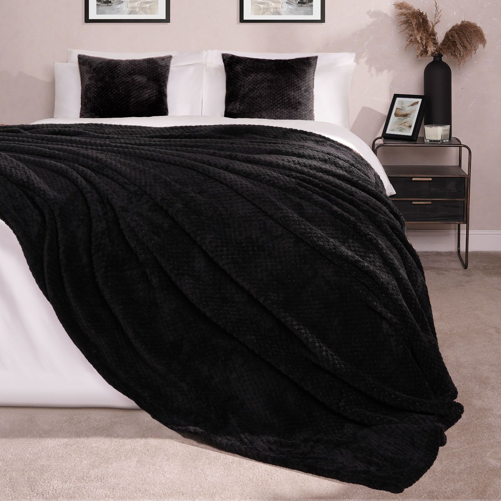 OHS Luxury Large Waffle Honeycomb Mink Warm Throw in Black