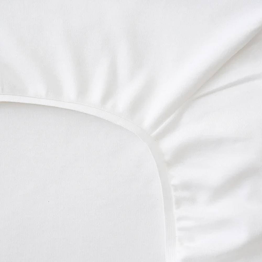 The Tiny Bed Company Premium Cotton Fitted Sheet to fit Maxi-Cosi Iora - 80 x 50cm in White