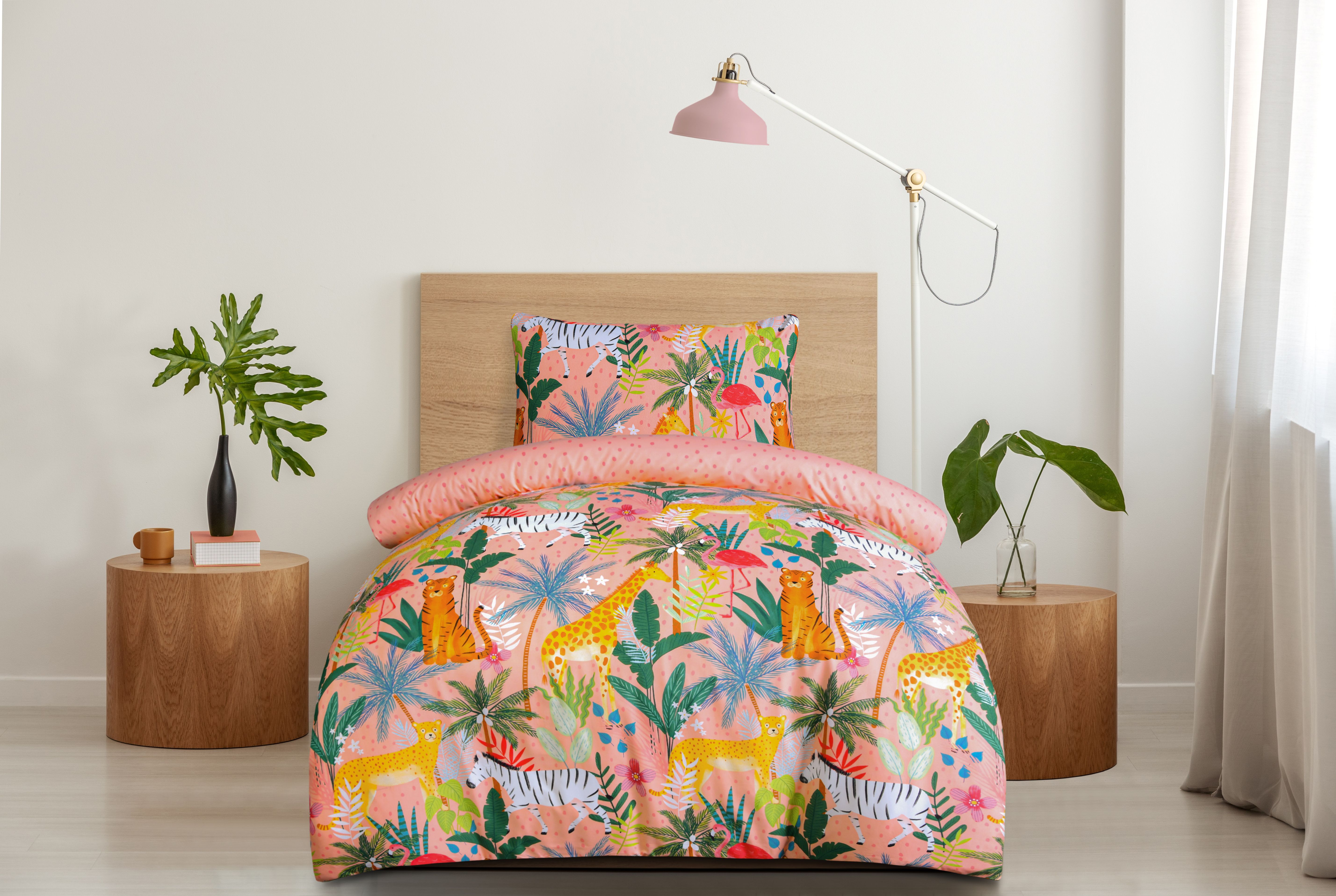 Smart Living Luxury Super Soft Reversible Fashion Safari Duvet Set & Pillowcases