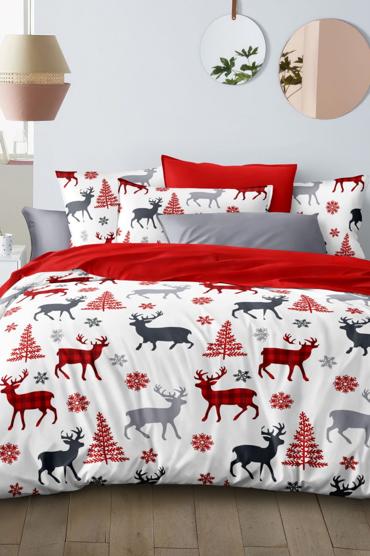 Ezysleep Reindeer Printed Duvet Set in Red