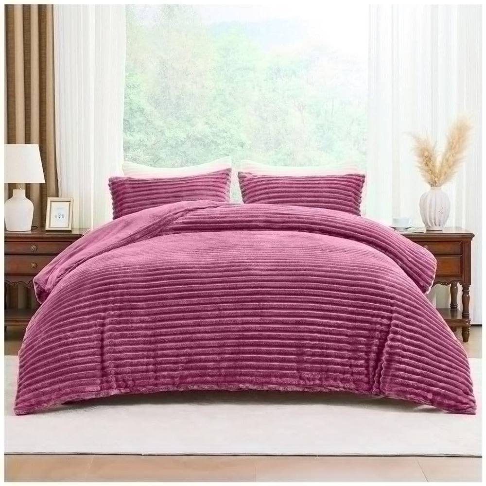 HOME LUXE INTERIOR Plush Faux Fur Chunky Ribbed Faux Fur Winter Berry Bedding Duvet Set - Double in Purple