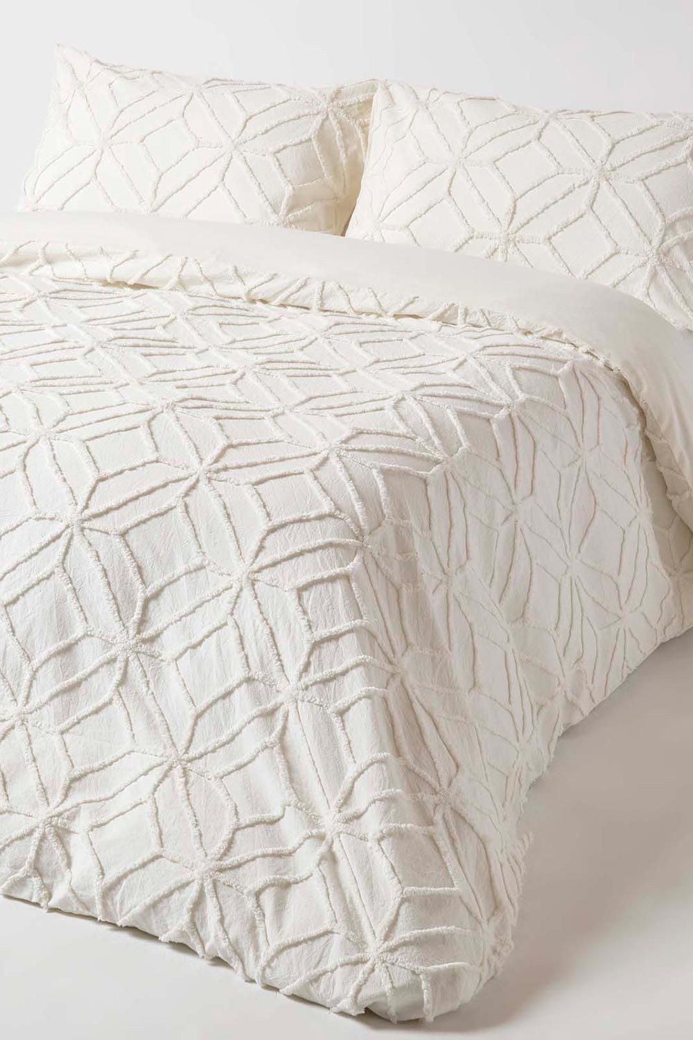 Homescapes Diamond Cotton Tufted Duvet Cover Set in White