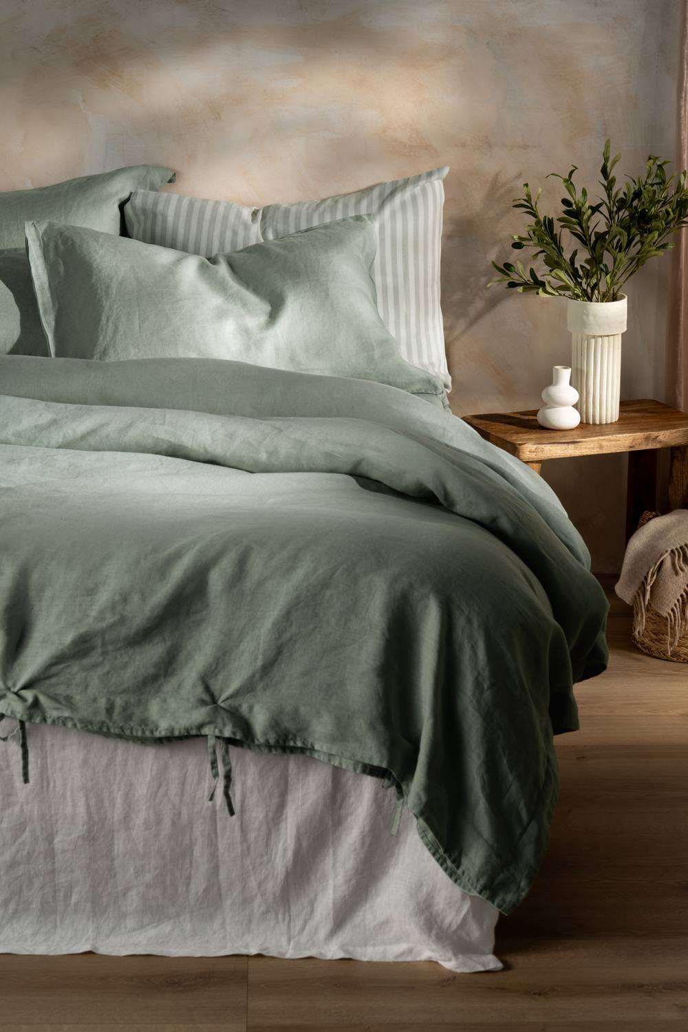 Soak&Sleep Misty Green French Linen Duvet Cover in Pale Green