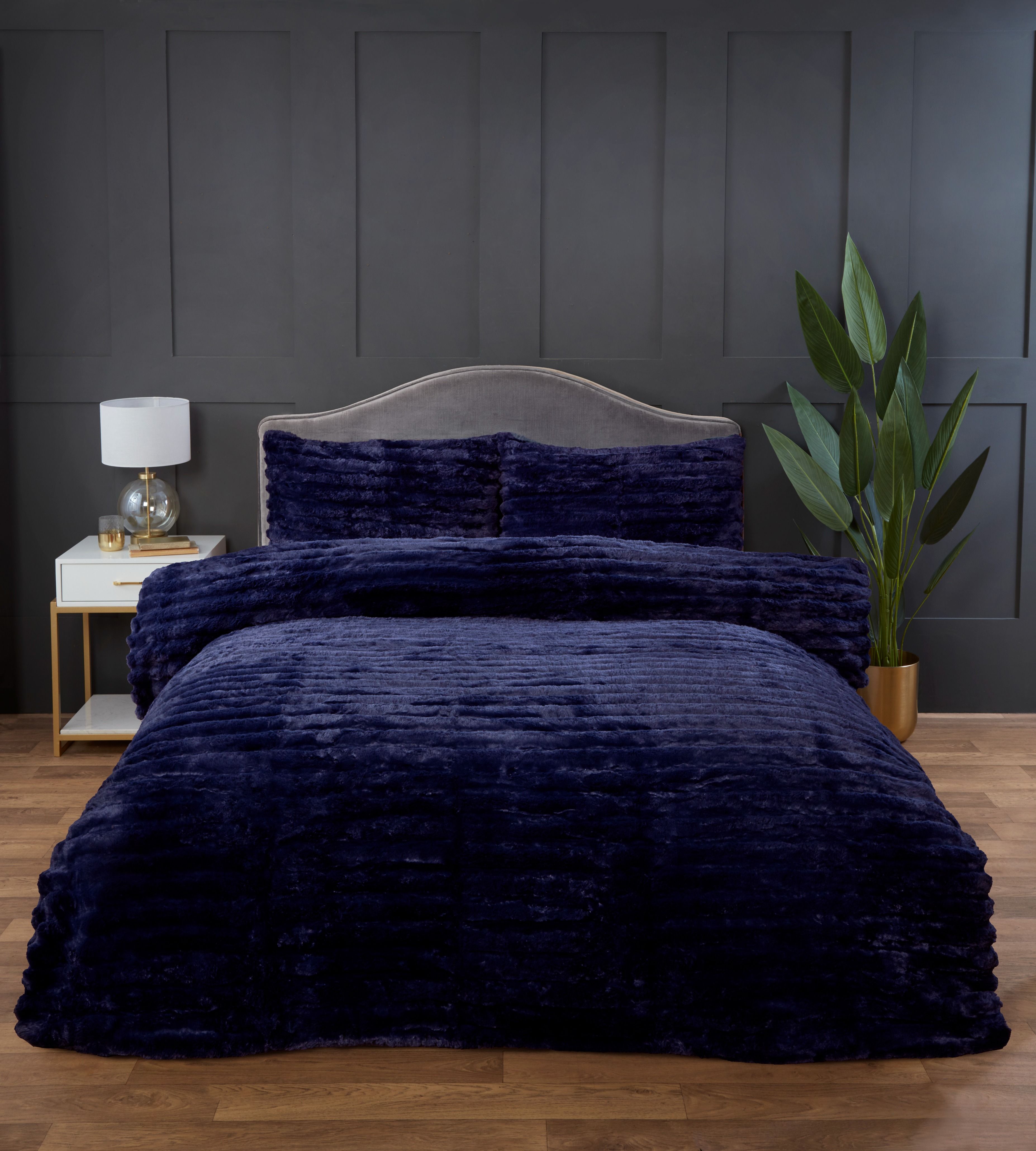 Rapport Home Chunky Ribbed Fur Polyester Soft & Cozy Duvet Cover Set With Pillowcase in Blue
