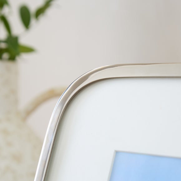 Bellamy Cast Metal Curved Corner Photo Frame 3