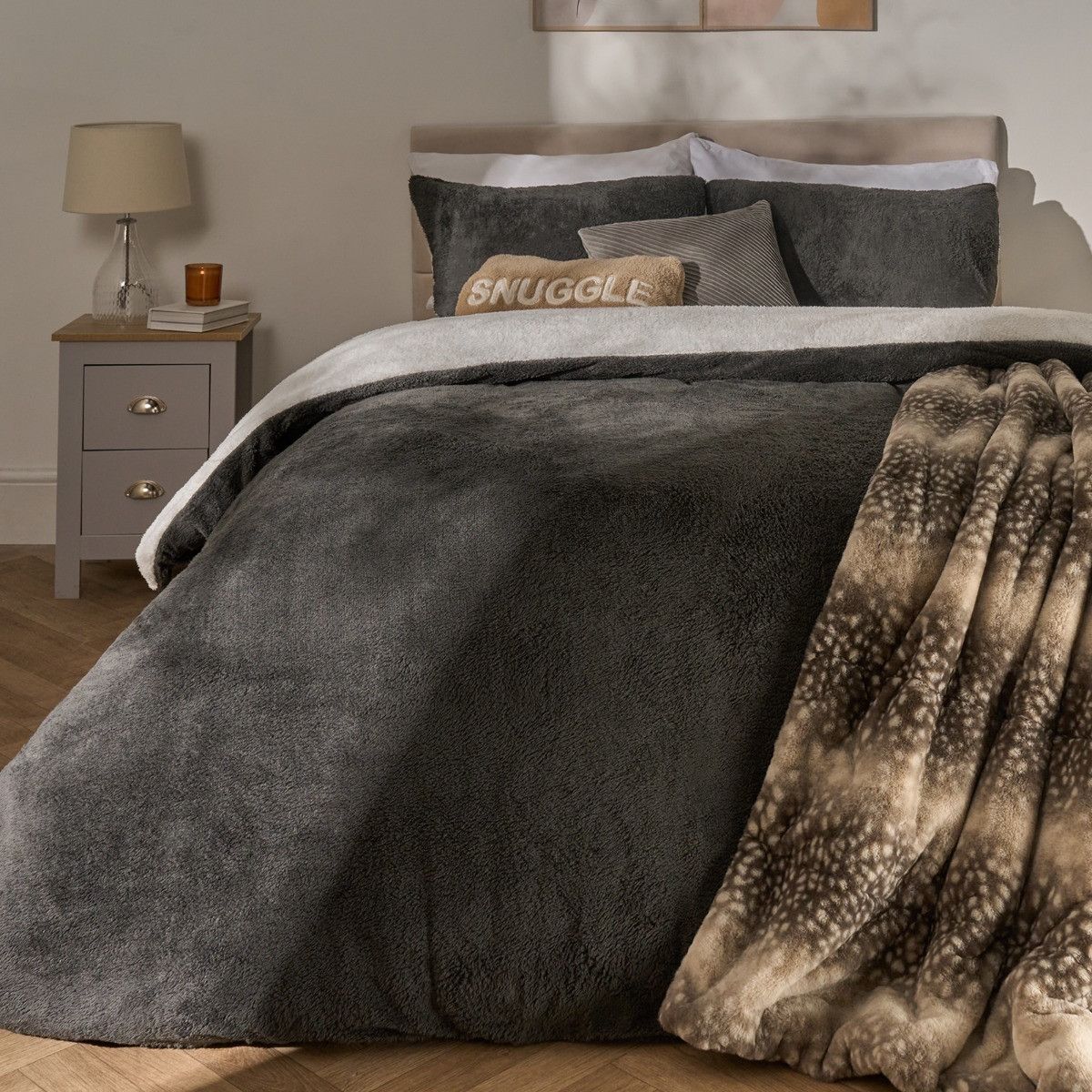 OHS Reversible Teddy Duvet Cover with Pillowcase in Grey