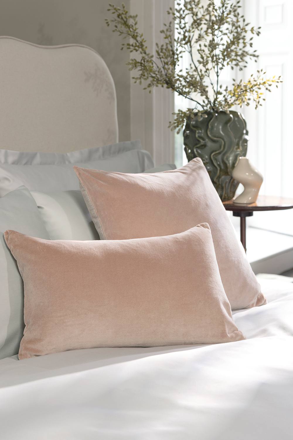 CHRISTY Luxury Filled Velvet 'Jaipur' Rectangle Cushions in Dusty Pink 4