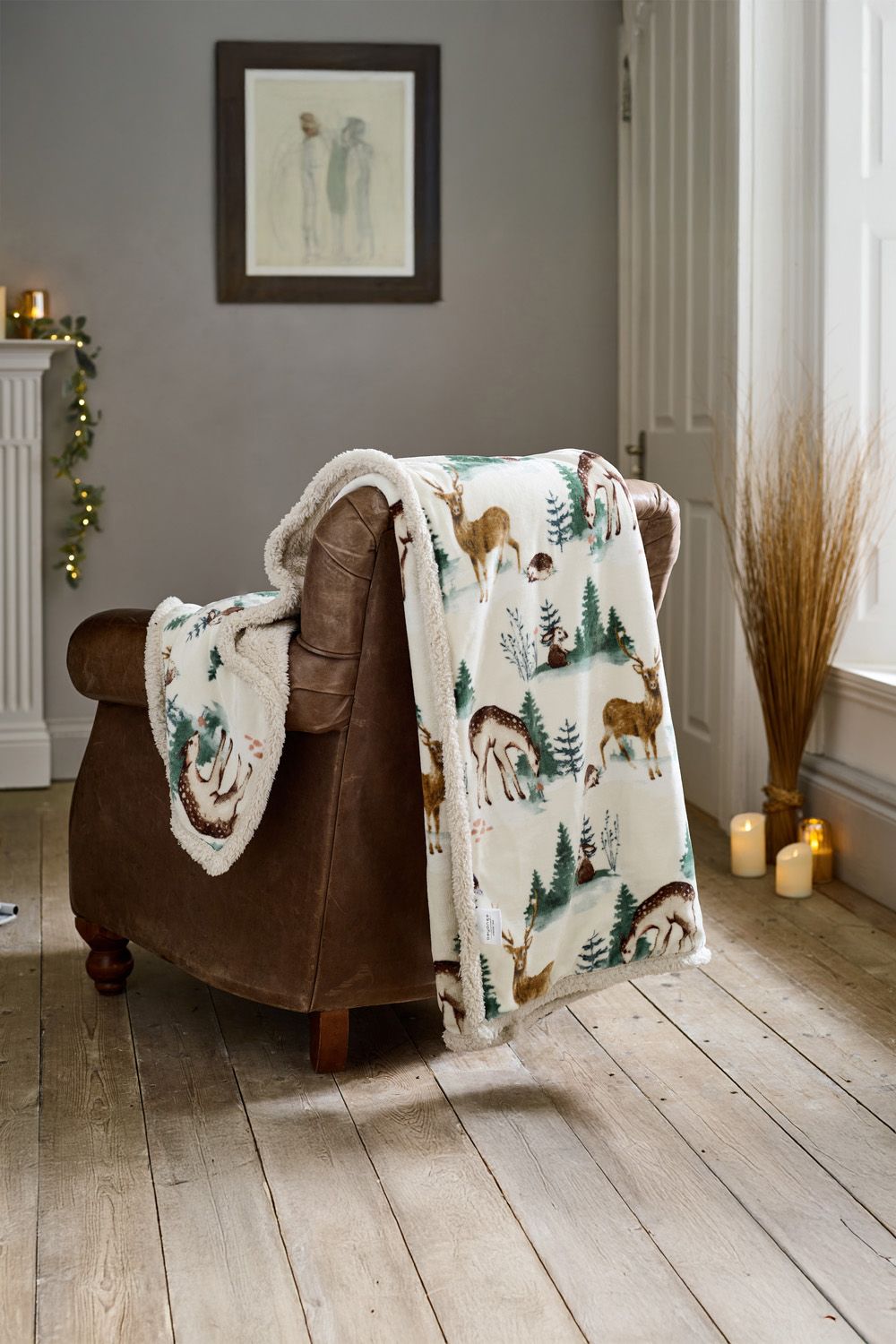 Deyongs Winter Deers Sherpa Fleece Throw - 140 x 180cm Soft Woodland Animal Blanket with Flannel Front & Cosy | 1846 in White