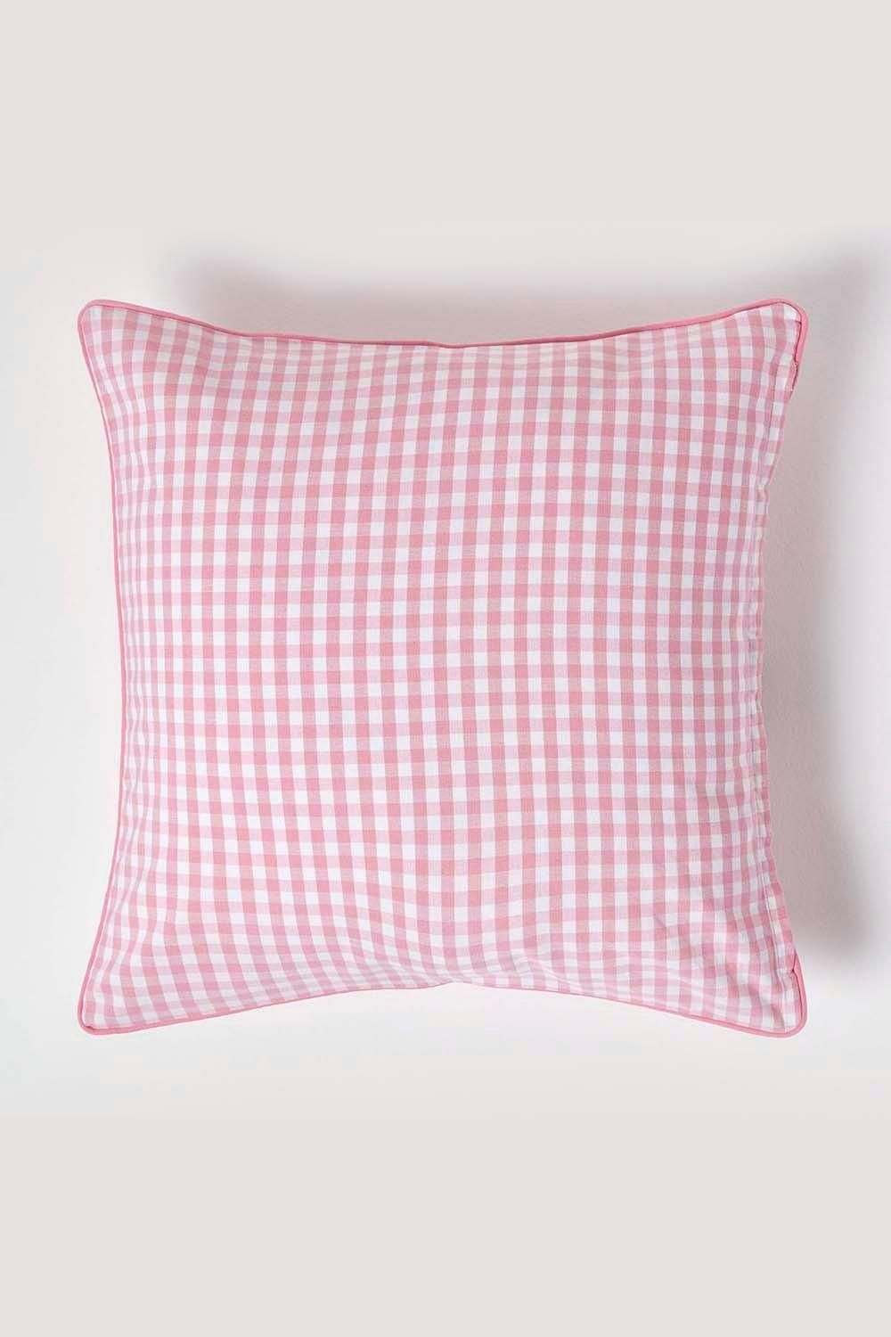 Homescapes Cotton Gingham Check Cushion Cover in Pink