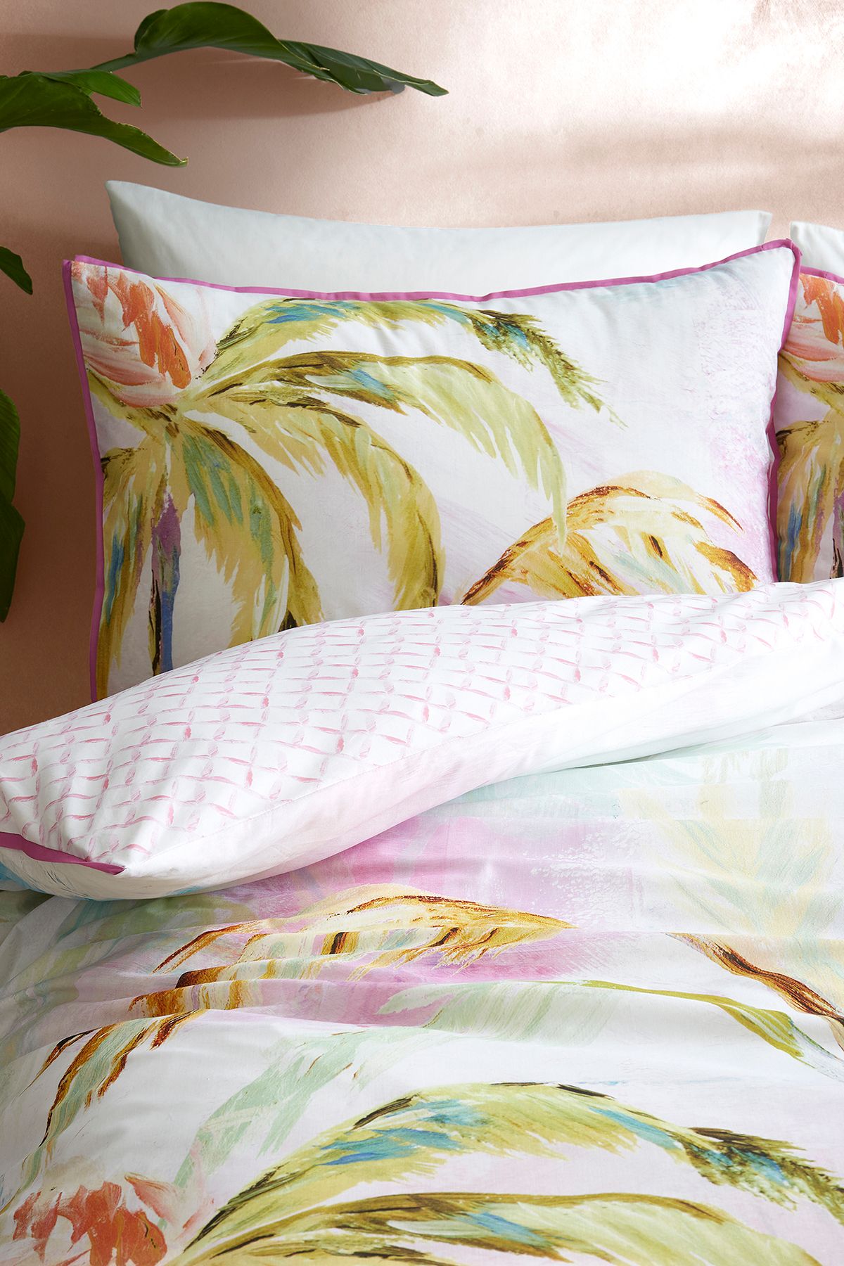 Appletree 'Leilani' 100% Cotton Tropical Print Duvet Cover Set in Green 2